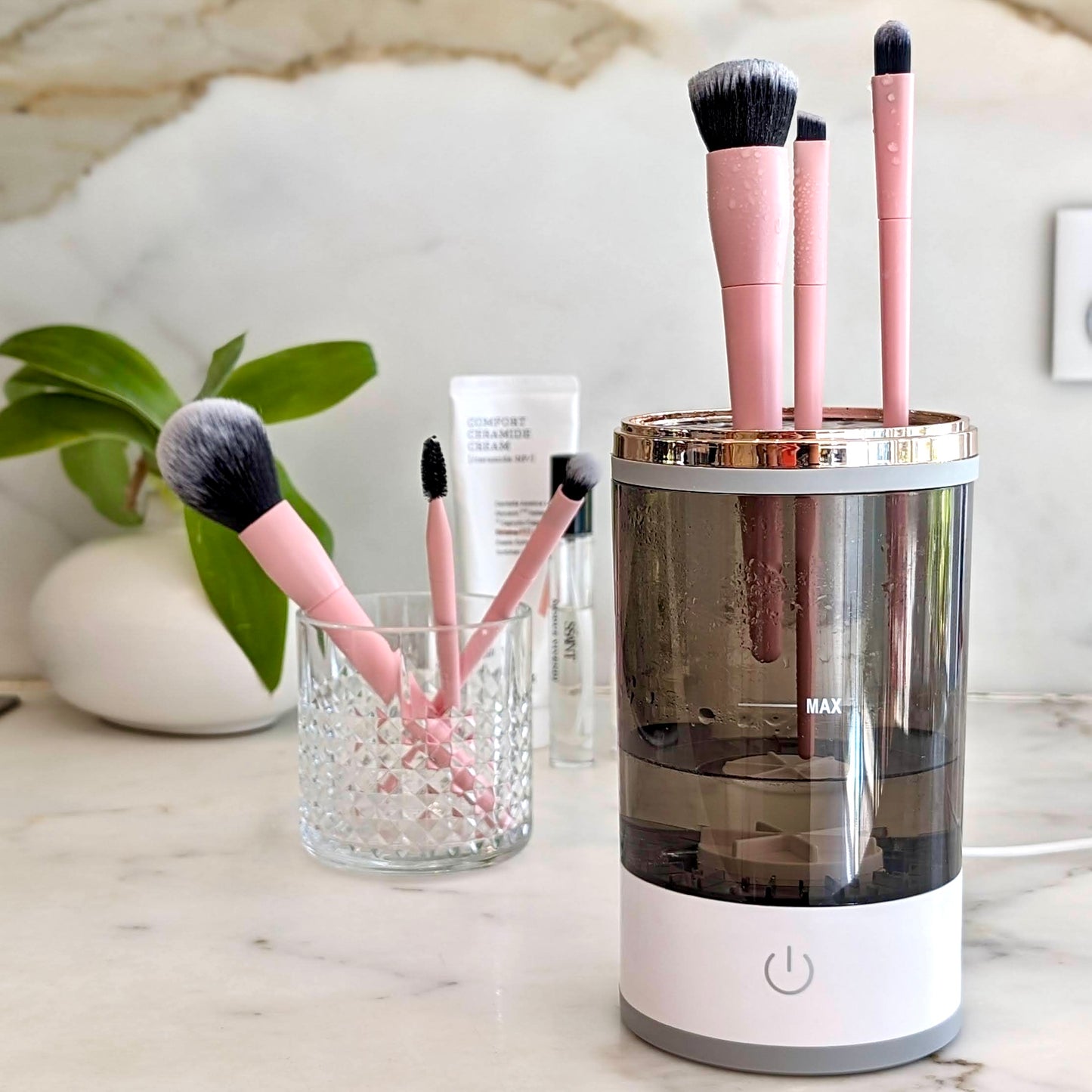 Drop Dead Flawless™ Makeup Brush Auto-Cleaner